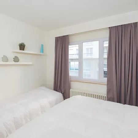 Lecomte - The Dune House 122 *