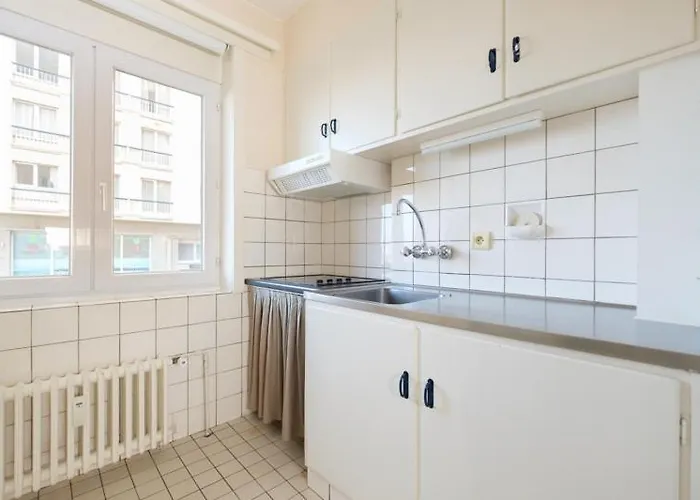 Lecomte - The Dune House 122 *